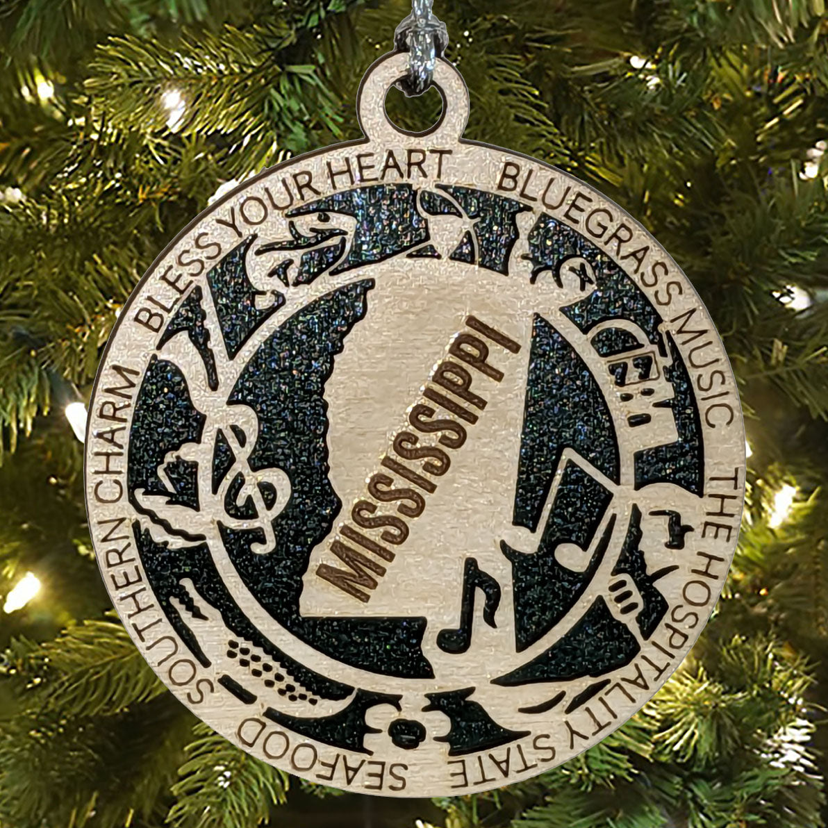 Mississippi State Pride 3D Wood Laser Cut Ornament: Featuring Iconic Mississippi Symbols and Custom Background Colors